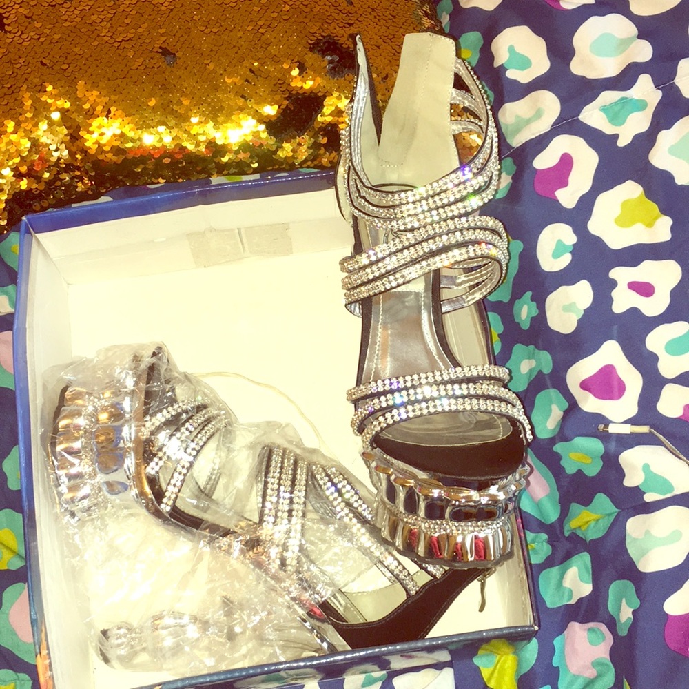 "Rinestone" Sliver and Black Heels